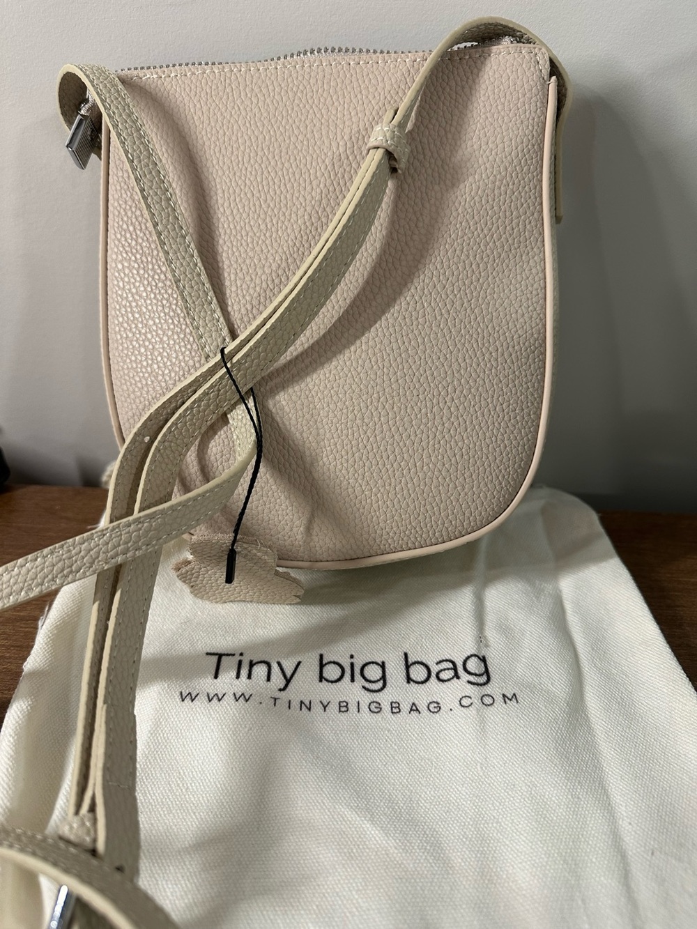 Women's Cream Crossbody Leather Shoulder Bag